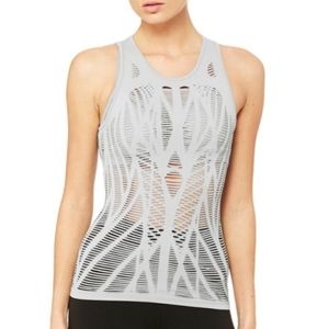 Alo Yoga Vixen cutout workout top light gray alloy
